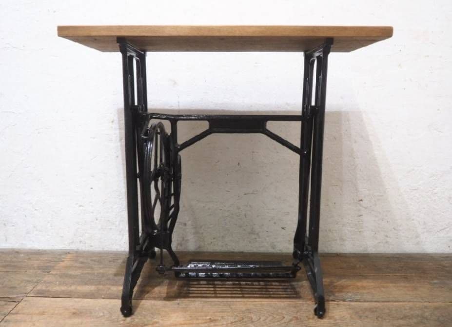 1159 黒ペンキのミシンテーブル　デスク　古家具　レトロ　リメイク　ビンテージ