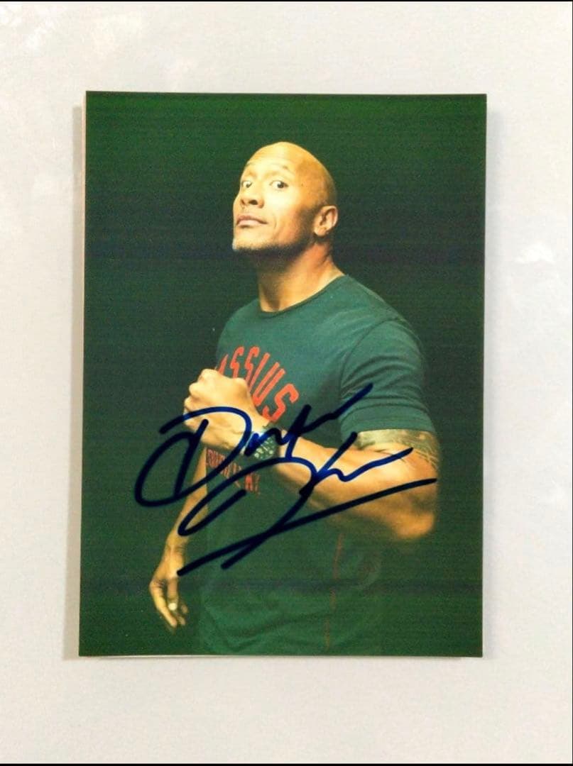 WWE/THEROCK 本人直筆サイン入りポートレート