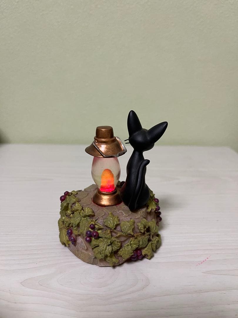 ジジ　リアルファンタジー　置物　ライトアップフィギュア　魔女の宅急便