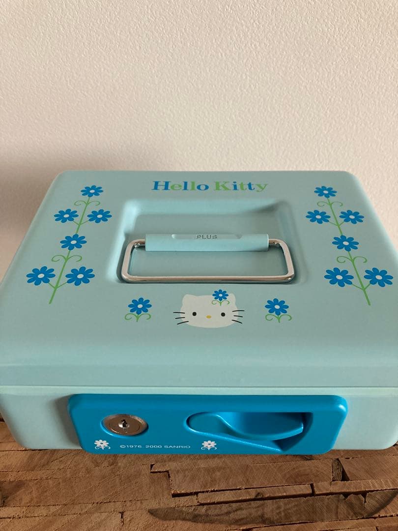激レア！希少！キティ　手さげ金庫