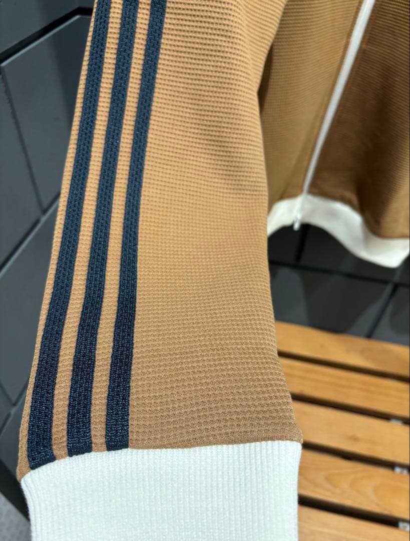 新品M adidas 長袖ジャケット ブラウン　KB8952