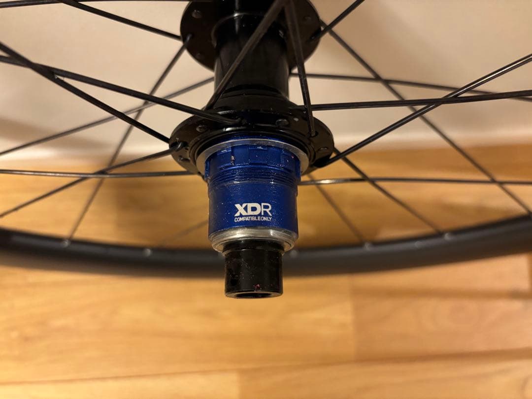 カーボンホイール　ディスク　 シンプル　SRAMハブ　軽量