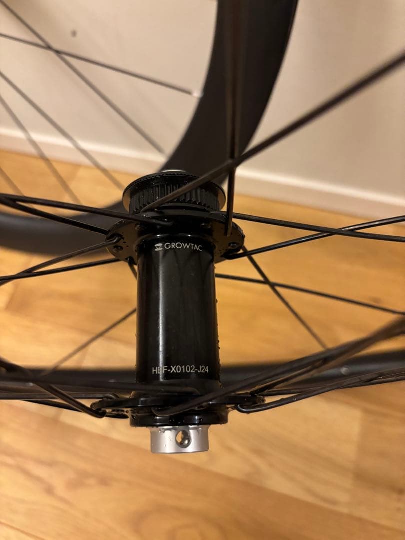 カーボンホイール　ディスク　 シンプル　SRAMハブ　軽量