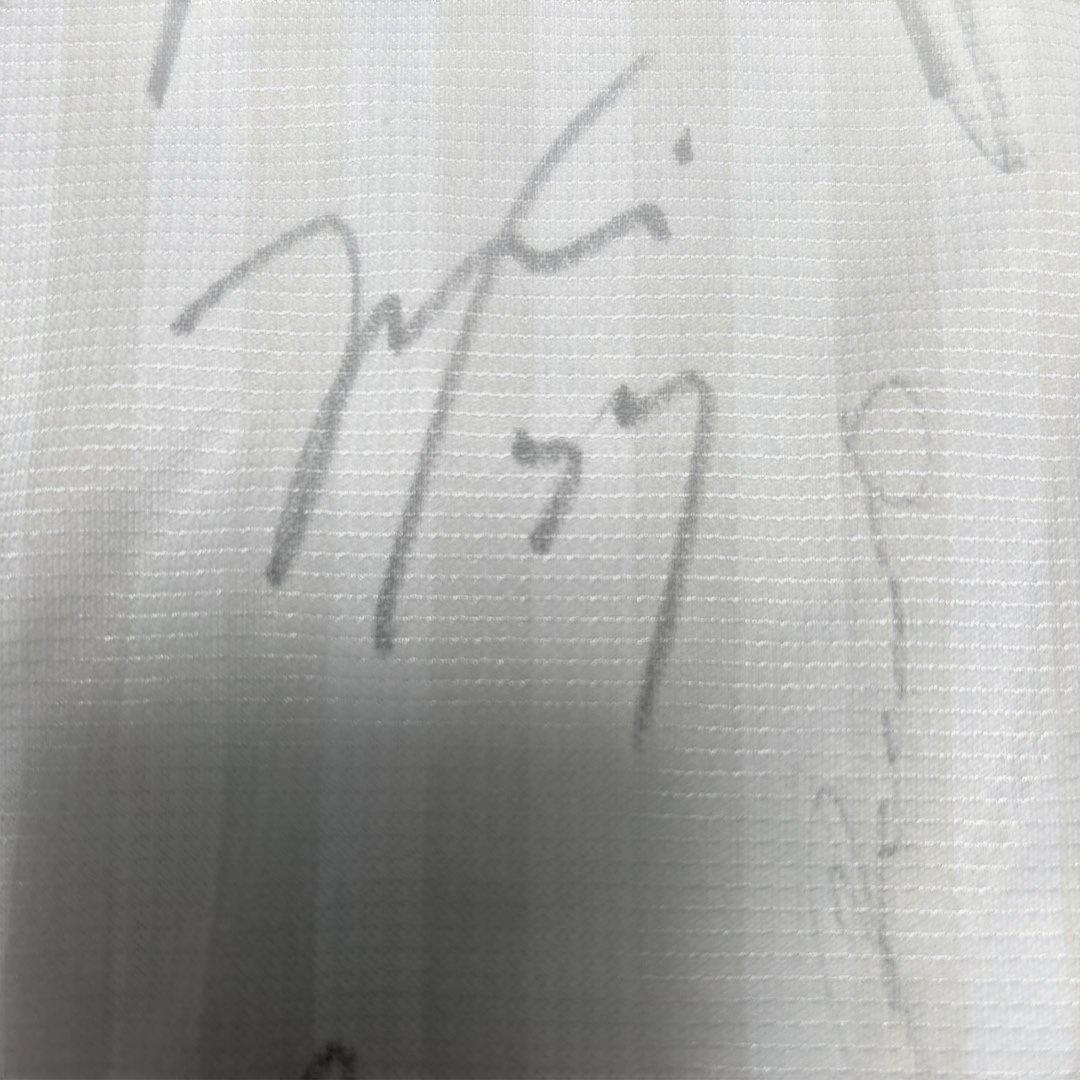 33人のサイン入り！川崎フロンターレ2018年のアウェイユニフォーム