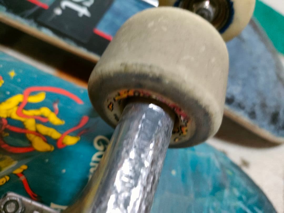 スケボー コンプリート 2本セット／デッキ・トラック・ウィール付（現状）