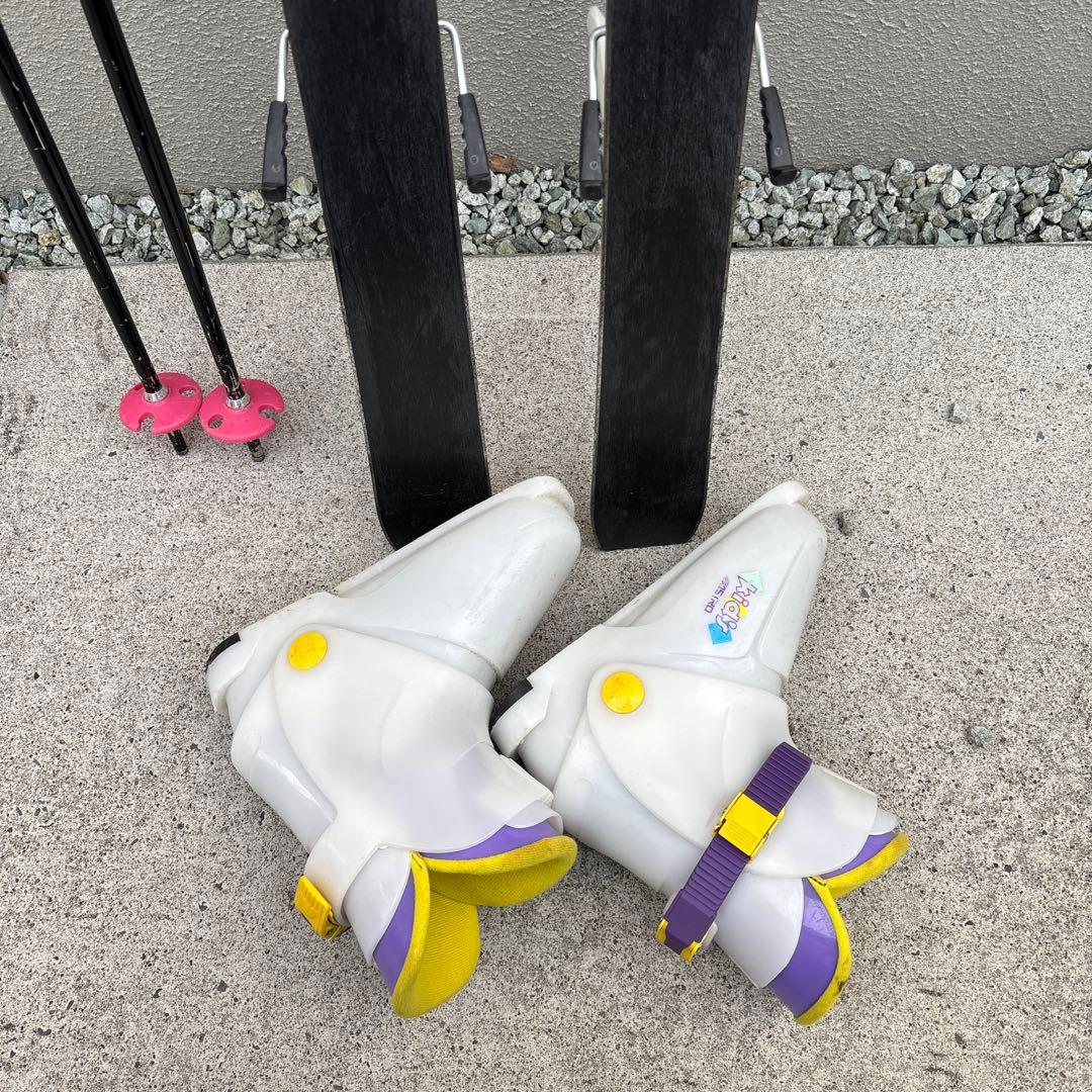 スキー板・スーキー靴・ストック（３点セット）