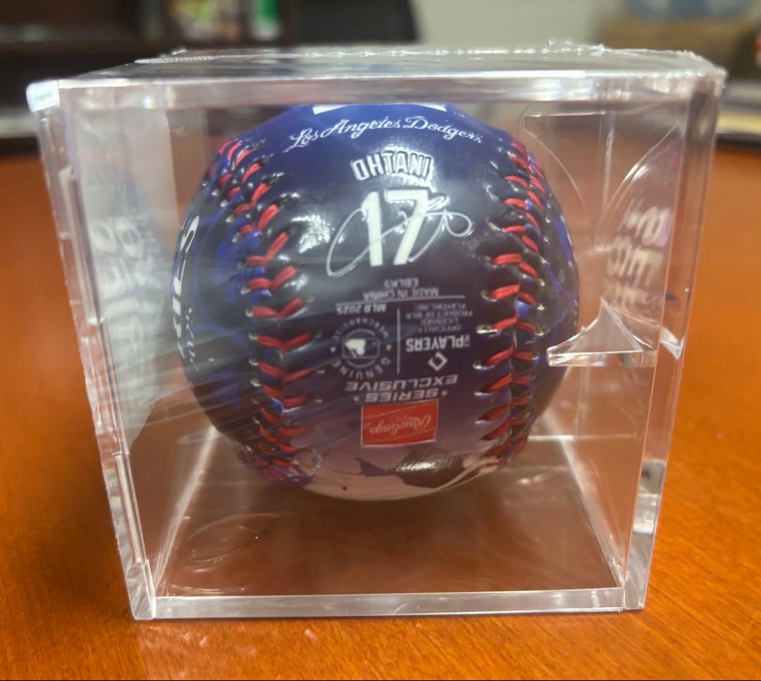 お正月のプレゼントに❗️ドジャース￼大谷記念ボールとチャンピオンリング+生写真