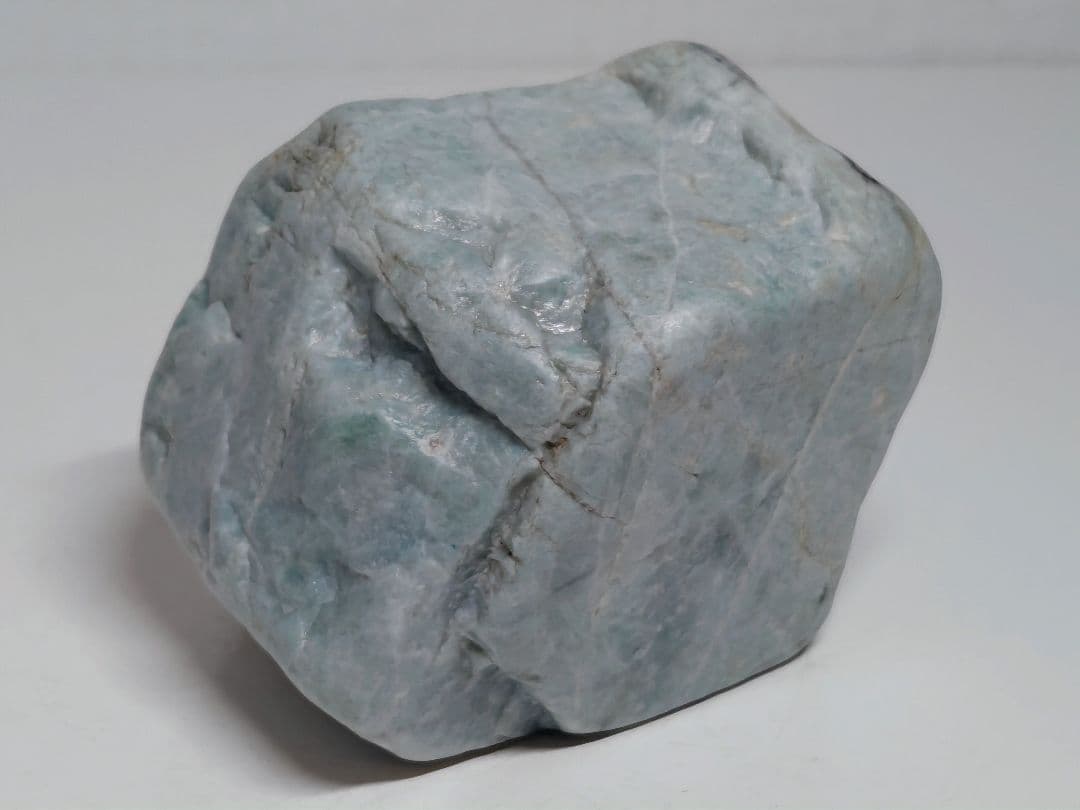 青灰 781g 翡翠 ヒスイ 原石 鑑賞石 自然石 誕生石 鉱物 鉱石 水石