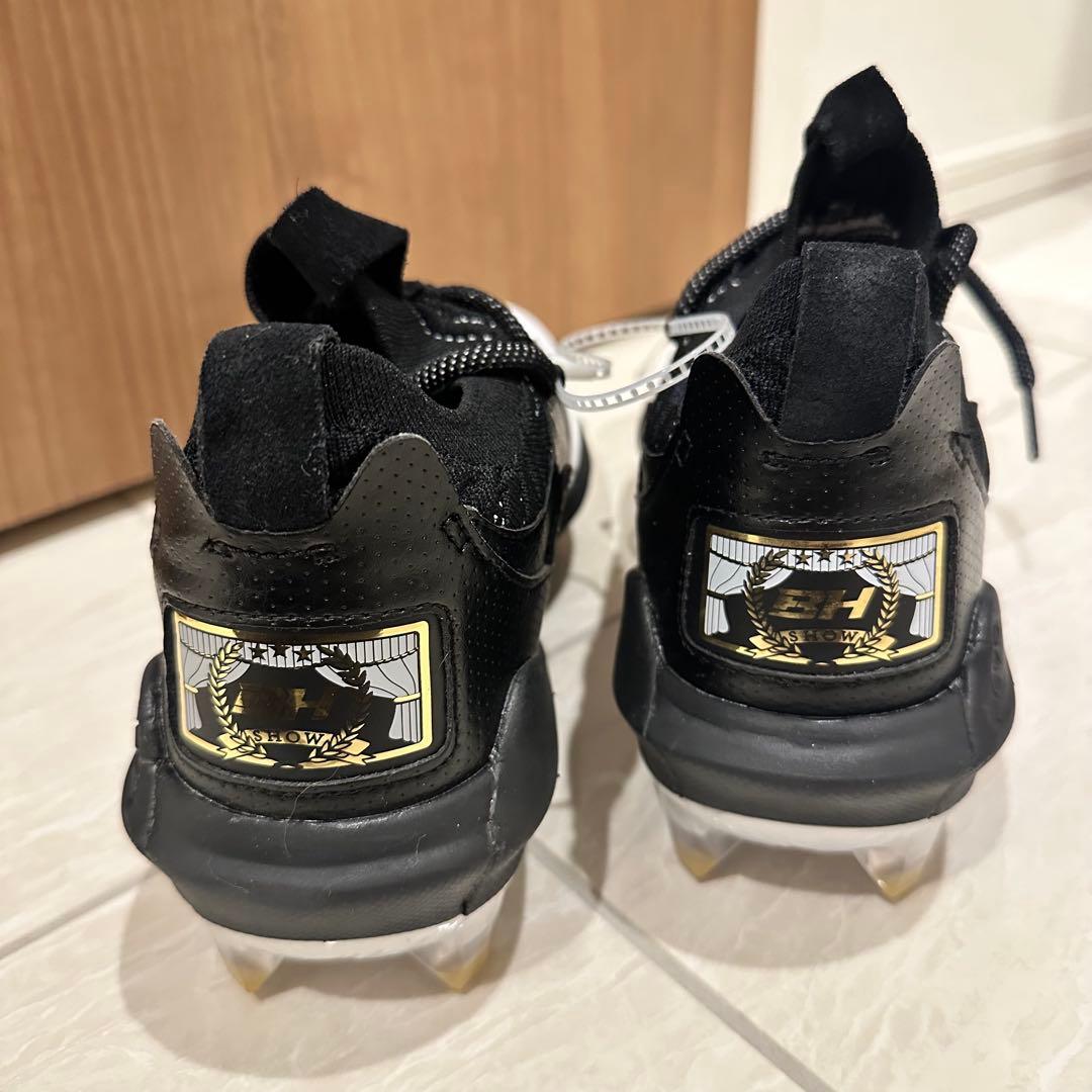 UNDER ARMOUR スパイク 24.5cm ブラック　ホワイト