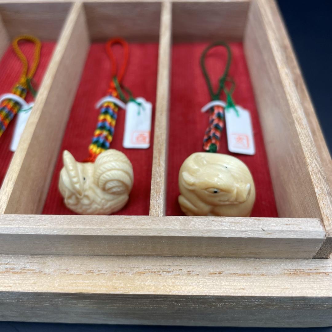 希少品　象牙調　根付　一二干支　揃え【広之】　DN-B0097