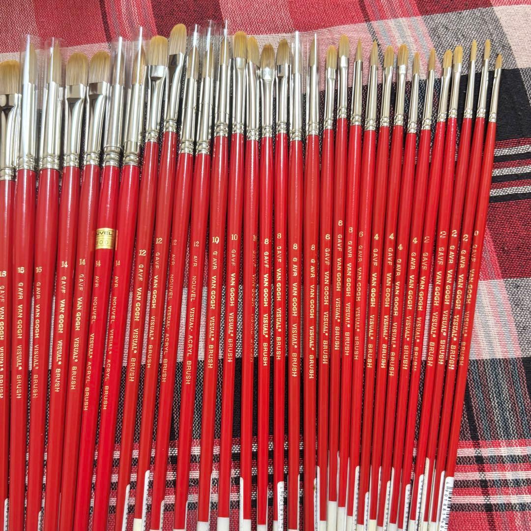 新品未使用！油彩・アクリル画用筆40本