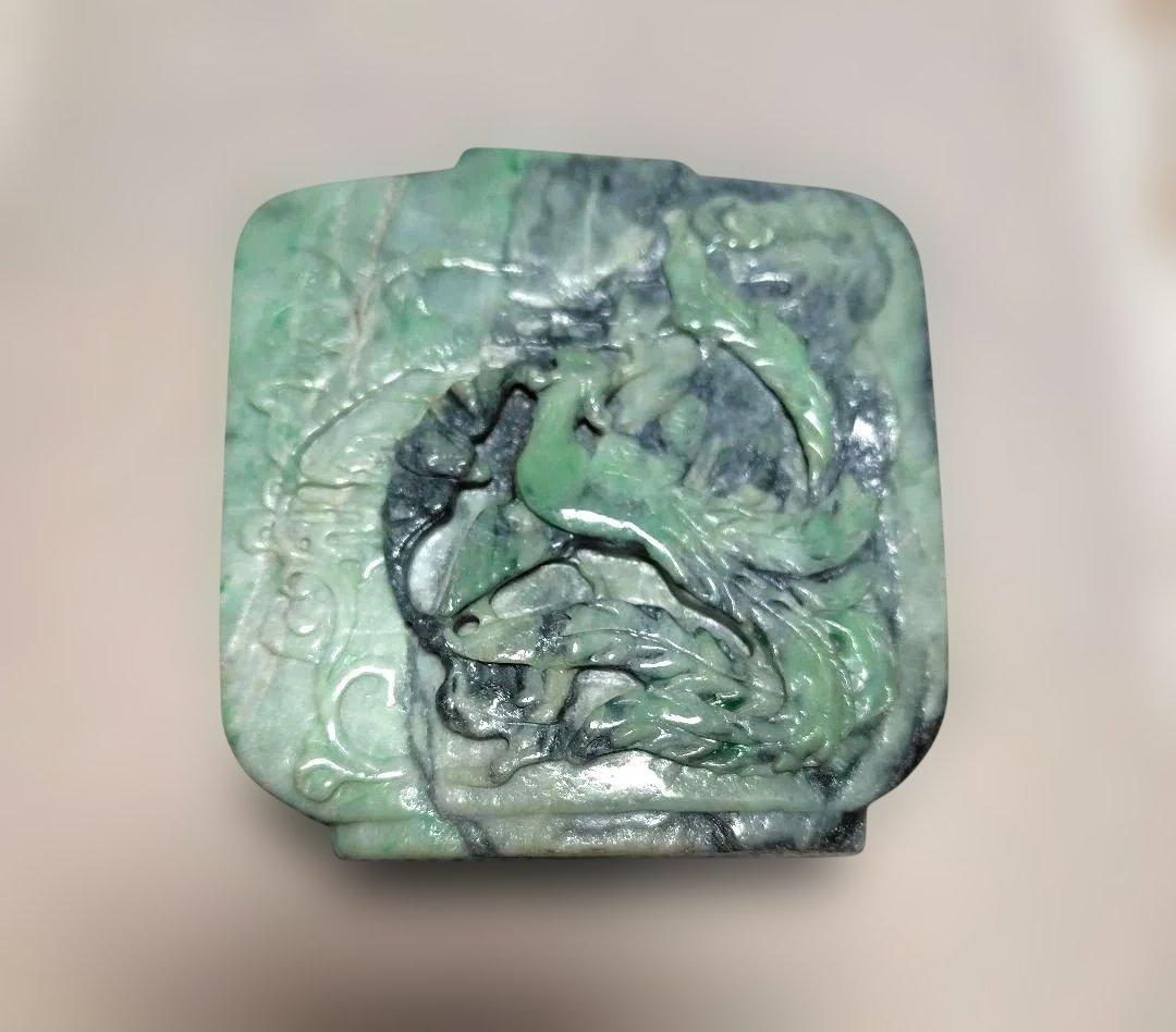 sjy　翡翠の装飾品