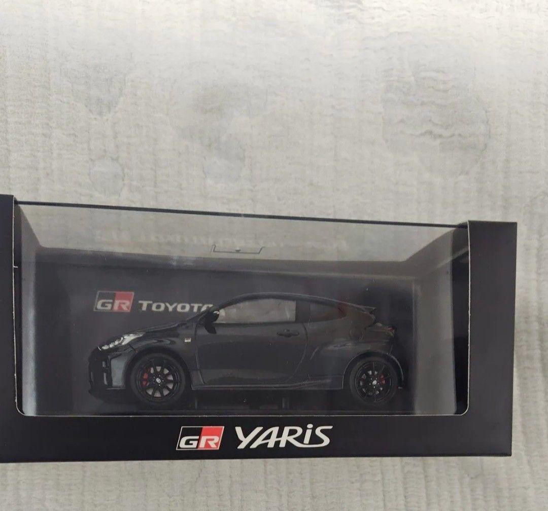 【訳あり】トヨタGRヤリス30/1スケールダイキャストミニカー荏崎ろあサイン入り