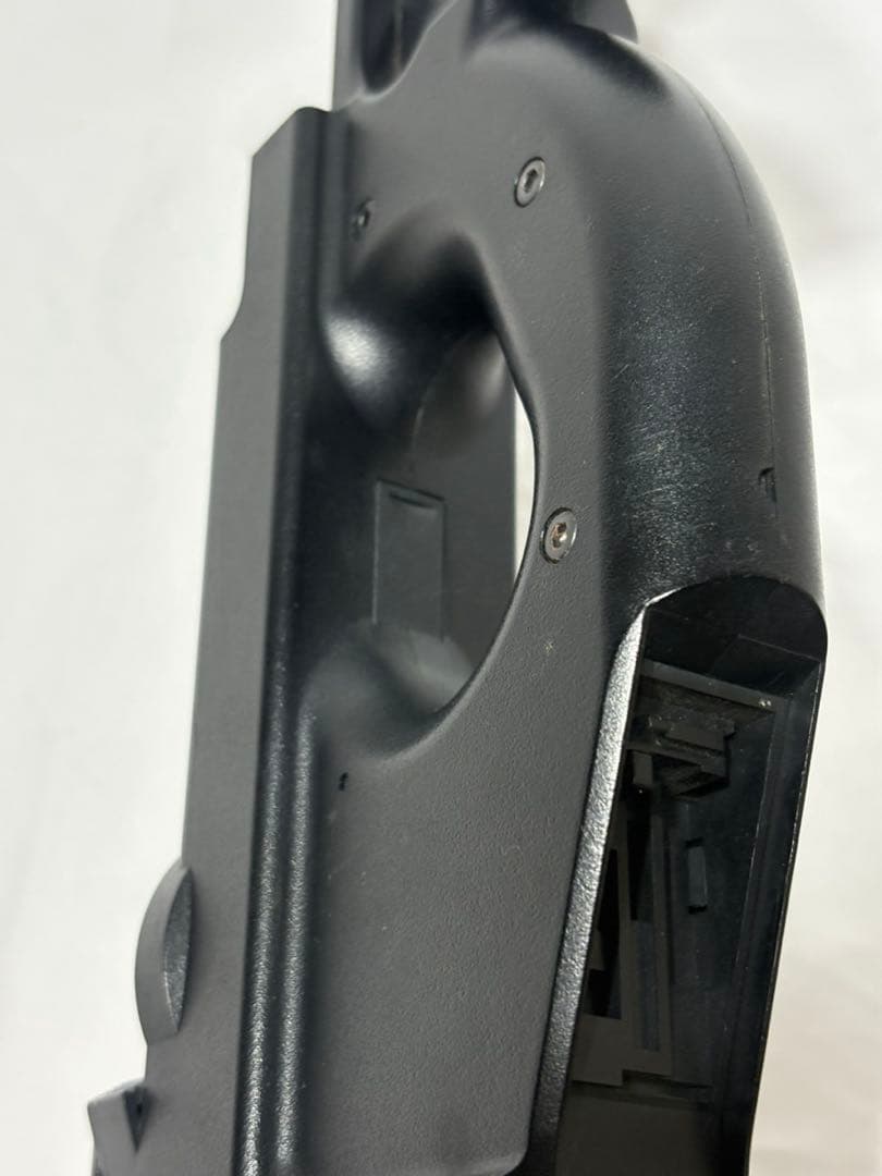 東京マルイ　P-90　フレームパーツ&アルミ製スリングスイベルエンド.、ベルト付