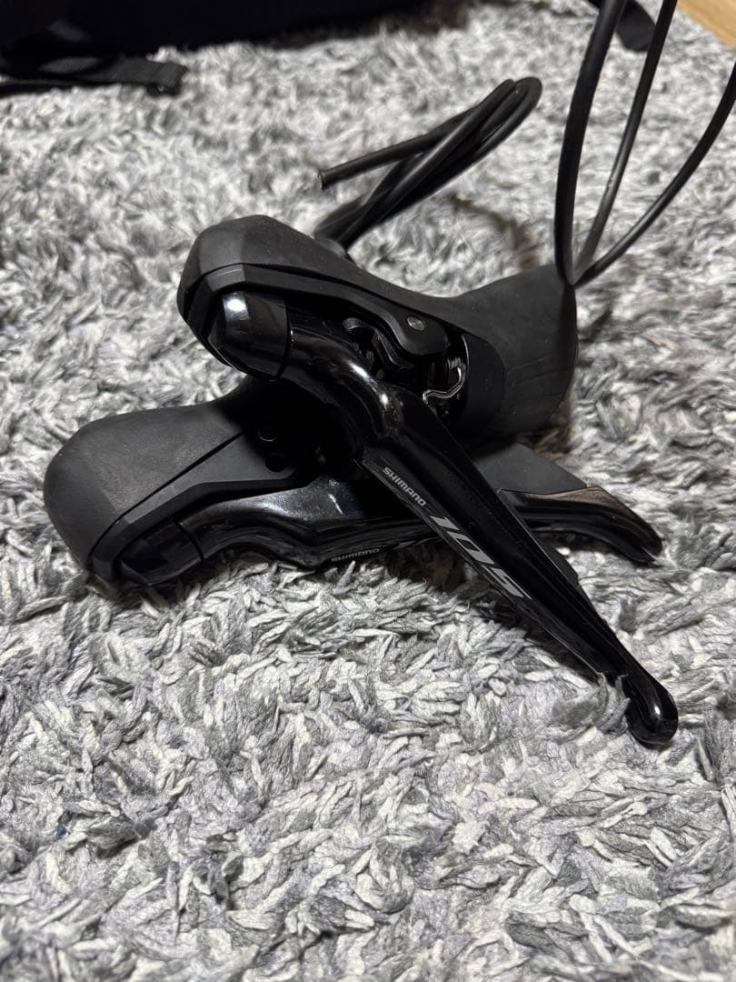 SHIMANO 105 R7020 油圧式STI R7070ブレーキキャリパー