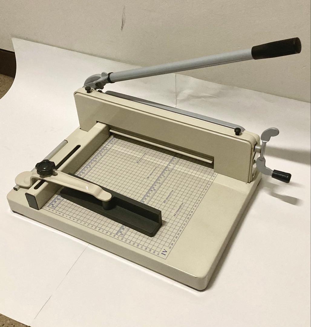 裁断機　替刃&受け木が新品です！