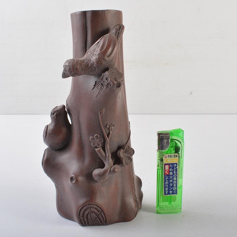 中国　紫砂　朱泥　梅に鳥彫　花瓶　在銘　V　R6449