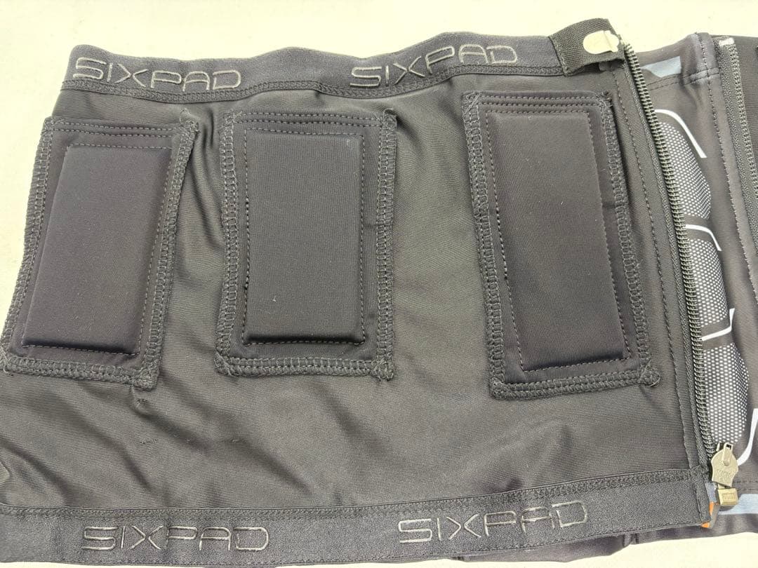 【年末感謝セール】【新品同様】SIXPAD パワースーツ コアベルト S