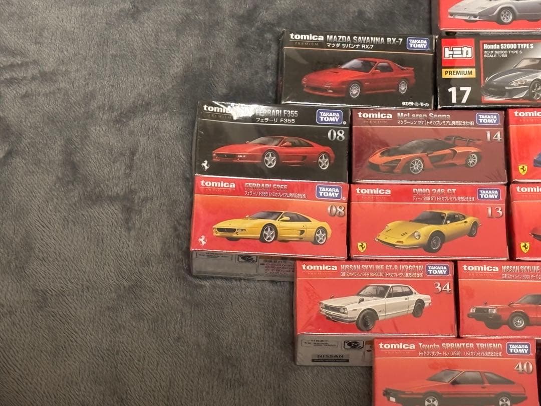 トミカプレミアム (発売記念仕様含む)17台 まとめ売り