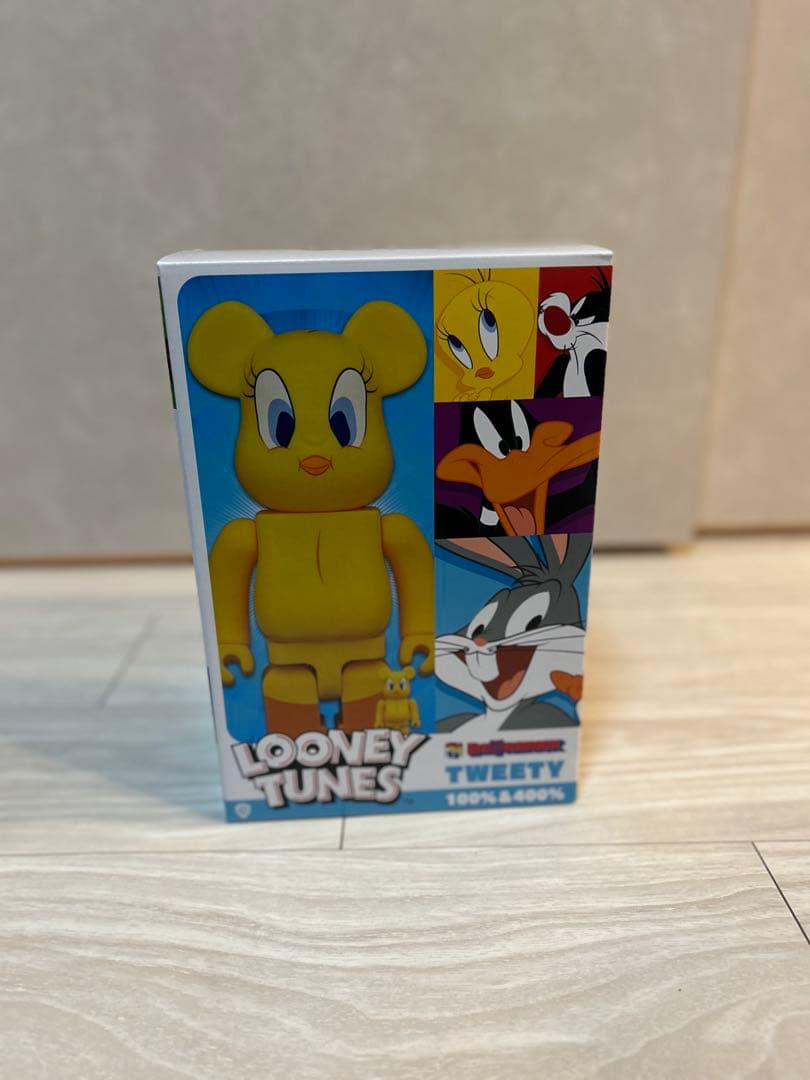 LOONEY TUNES TWEETY フィギュア 100% & 400%