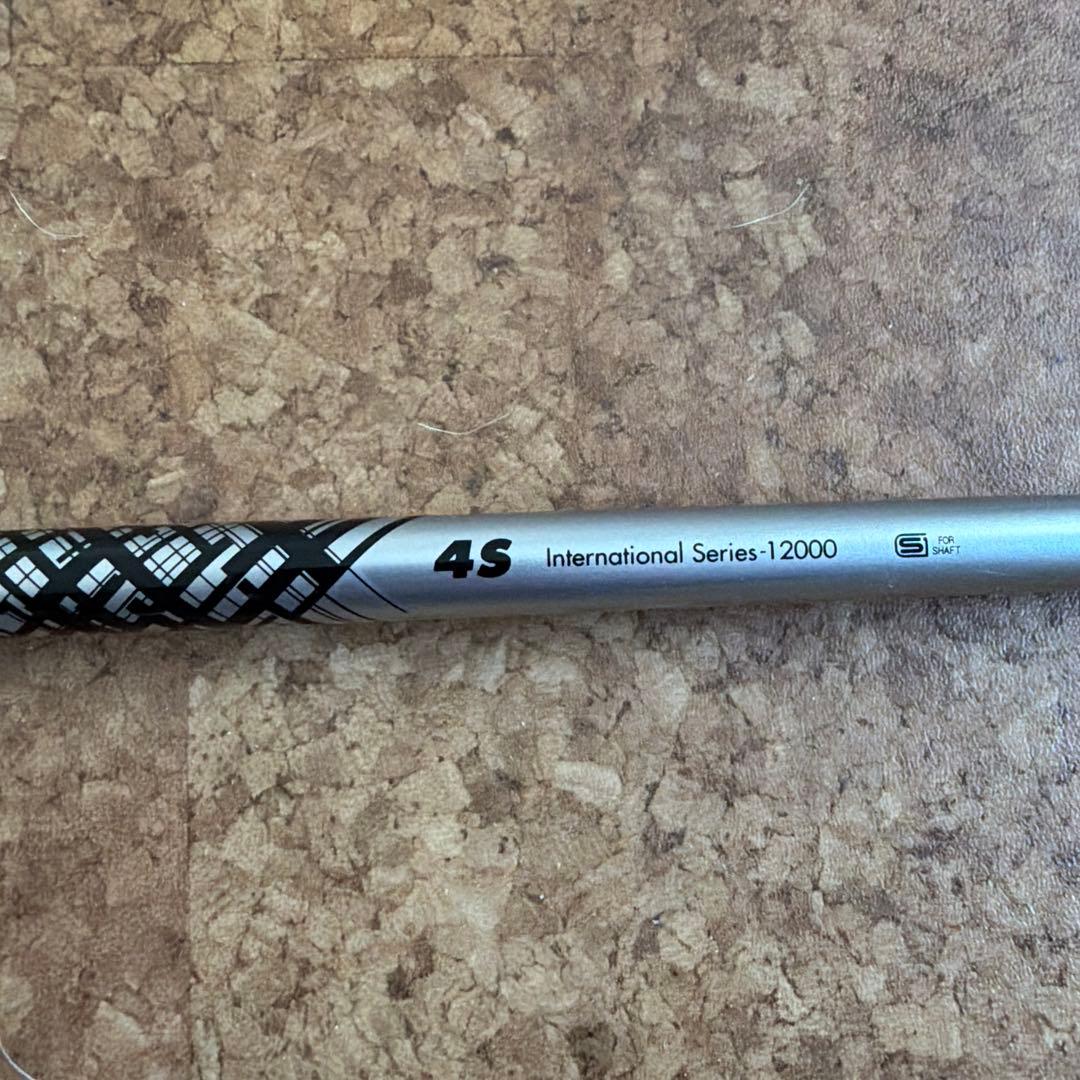 Pingスリーブ付きアッタスダース4Sドライバーシャフト