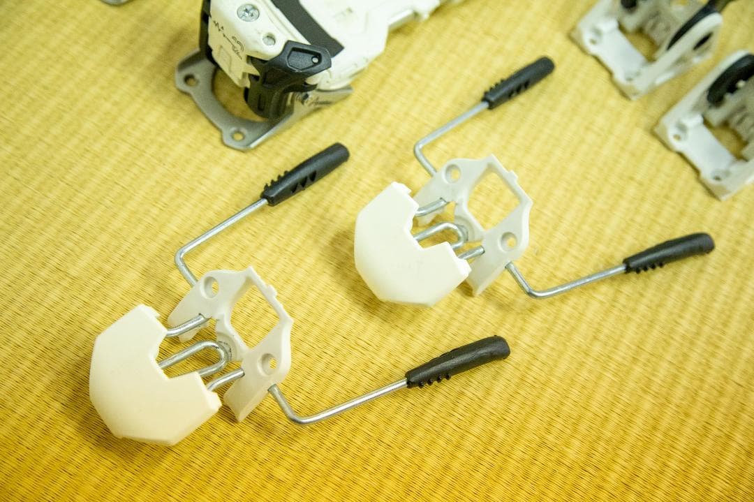 TYROLIA チロリア Ambition 12 アンビション12 　中古