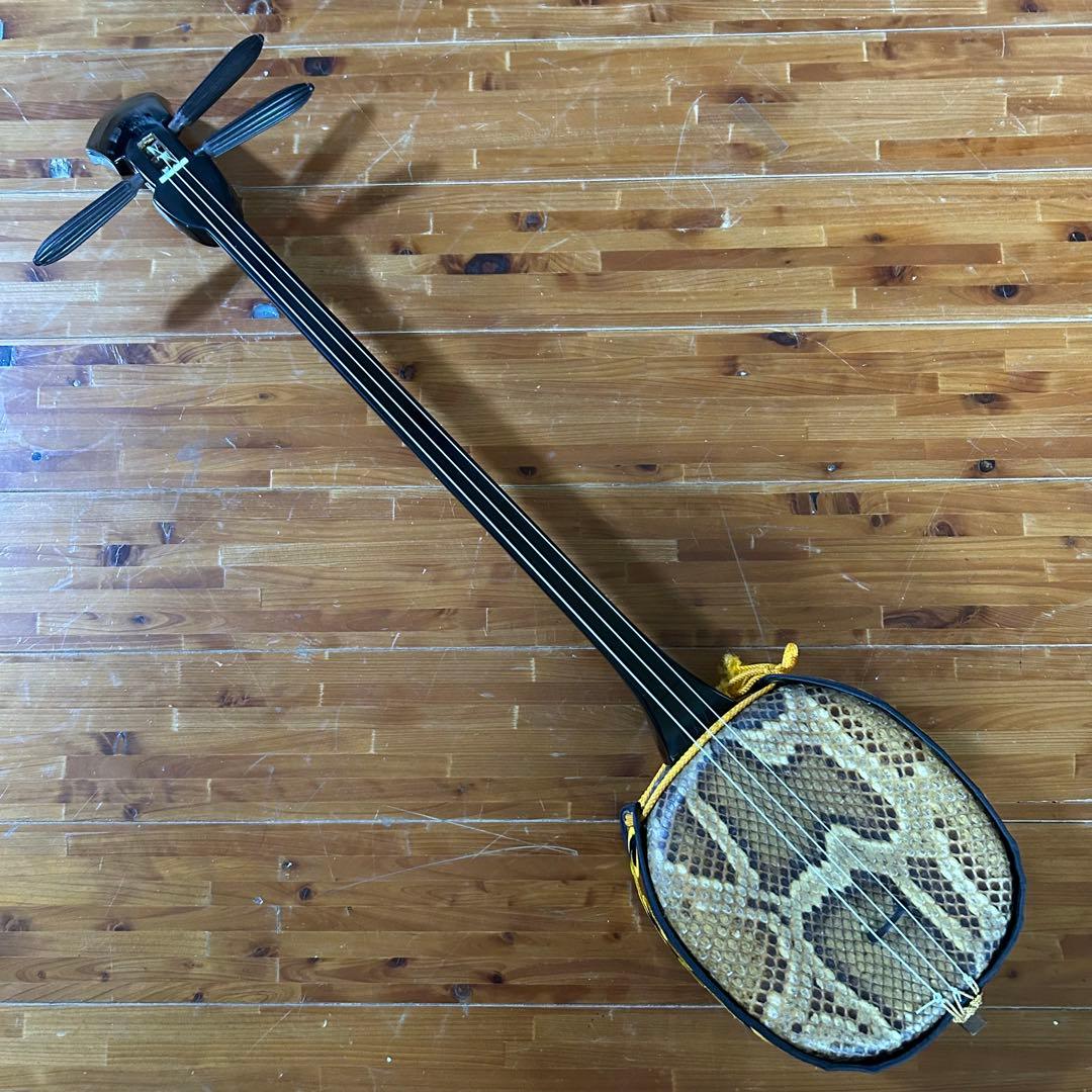 ◼️宮古島から◼️美品！本皮強化張り三線　サンシン　三味線　蛇皮線　沖縄　琉球