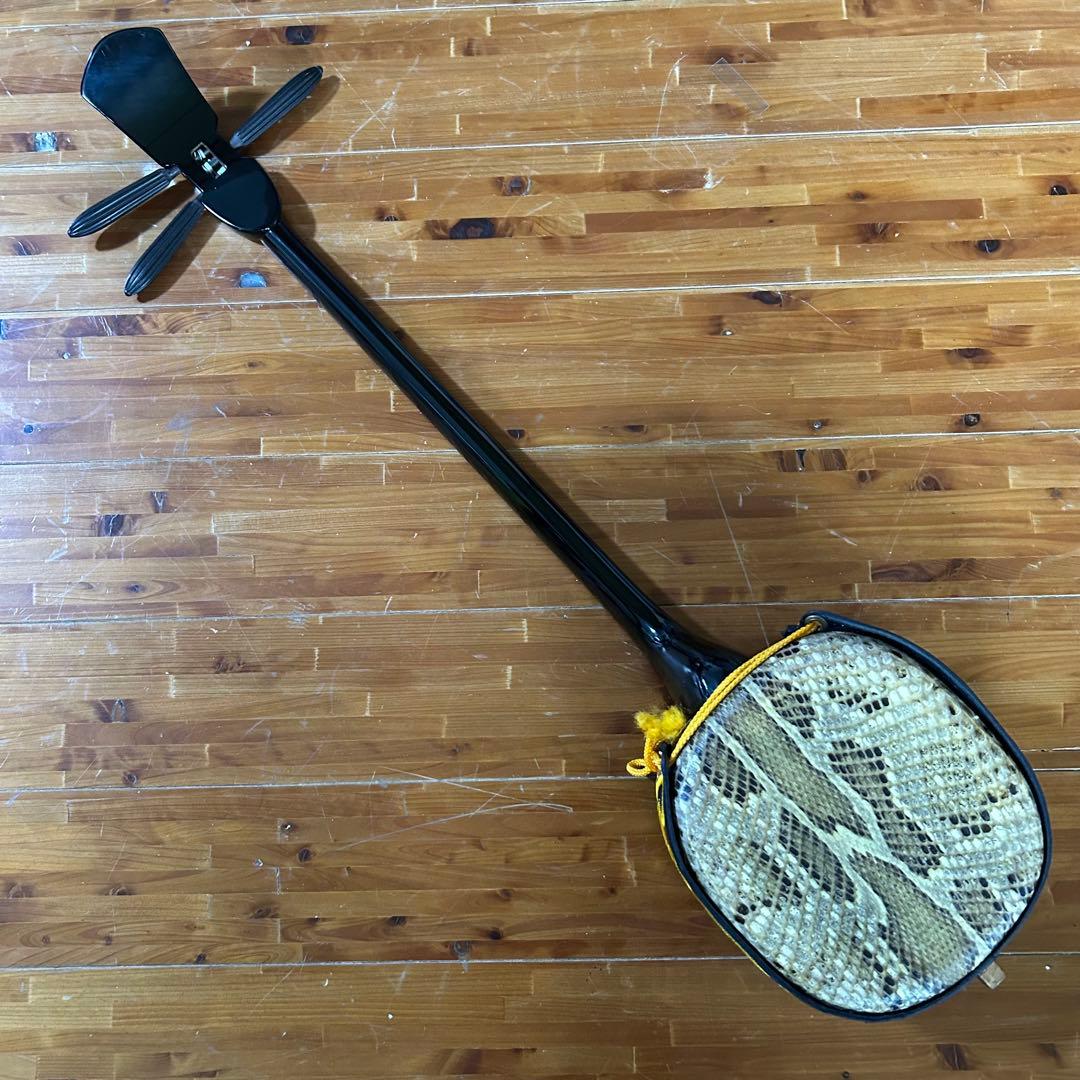 ◼️宮古島から◼️美品！本皮強化張り三線　サンシン　三味線　蛇皮線　沖縄　琉球