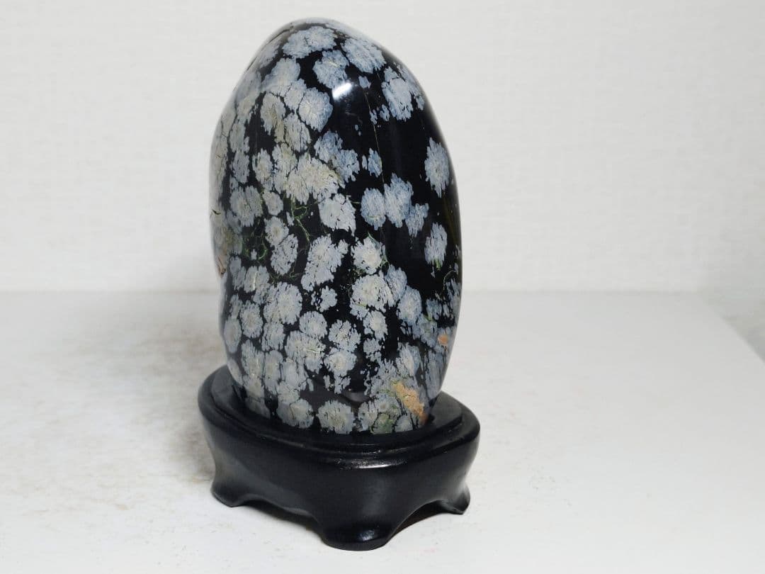 スノーフレークオブシディアン 807g 黒曜石 原石 鑑賞石 自然石 鉱物 水石