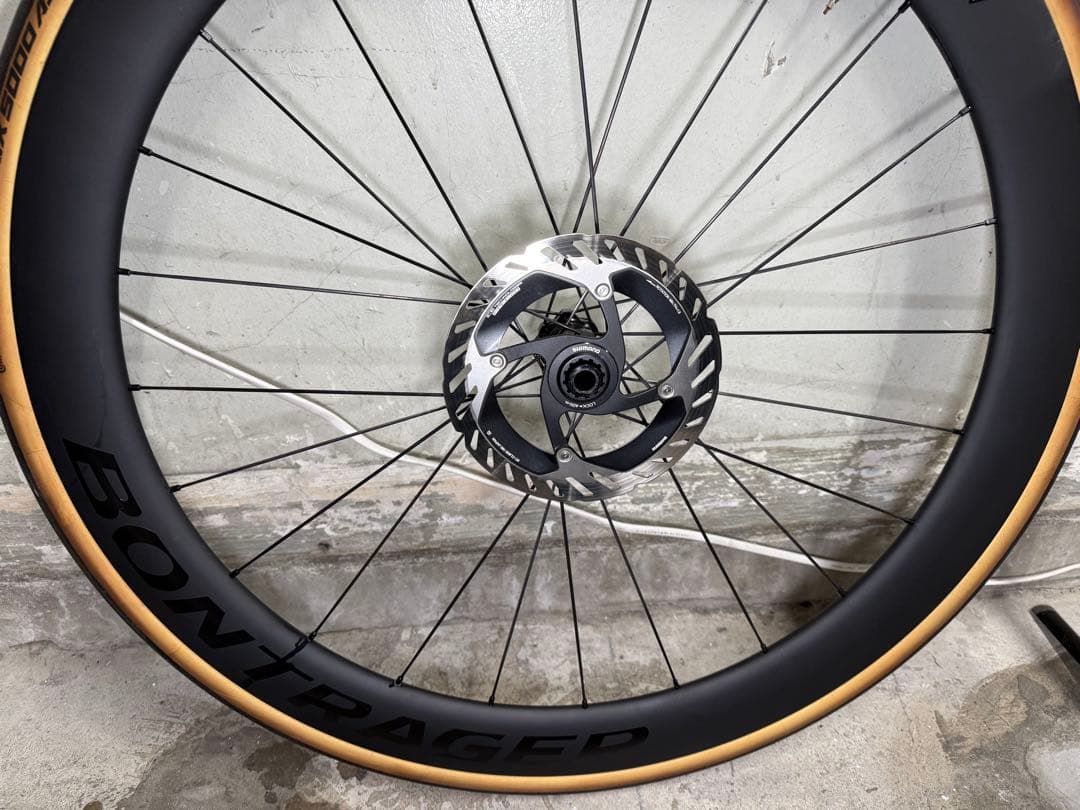 さ*じ様 Bontrager Aeolus pro 51 TLR カーボンホイー