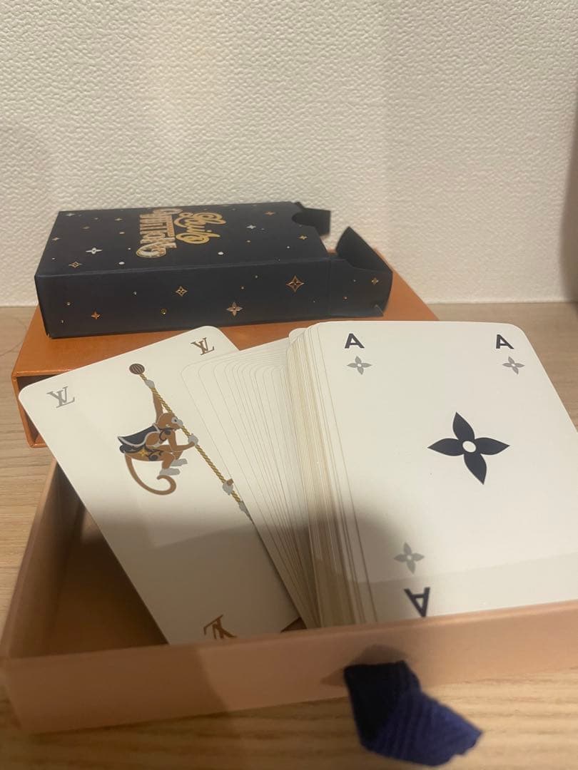 LOUIS VUITTON 　ルイヴィトン　トランプ　限定　箱付き