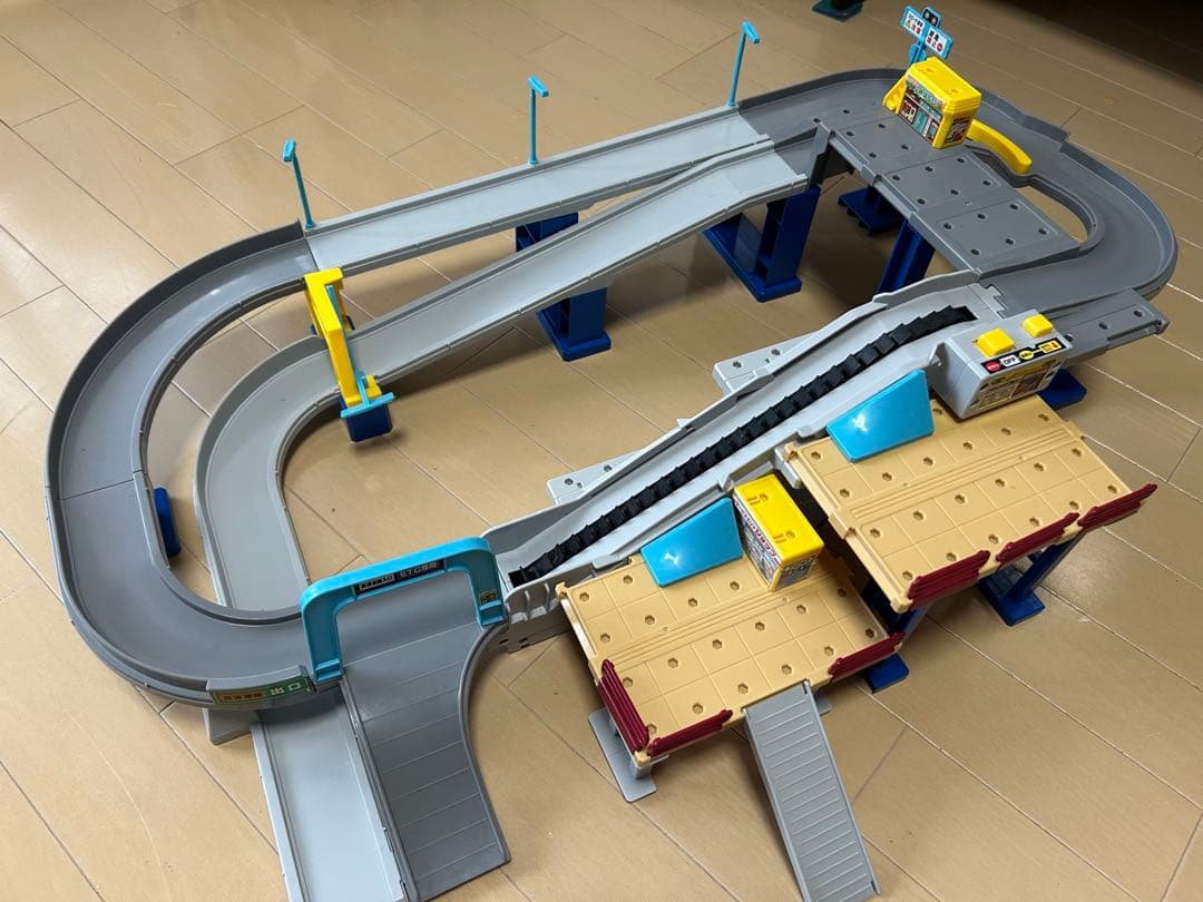 トミカおもちゃ　3点セット