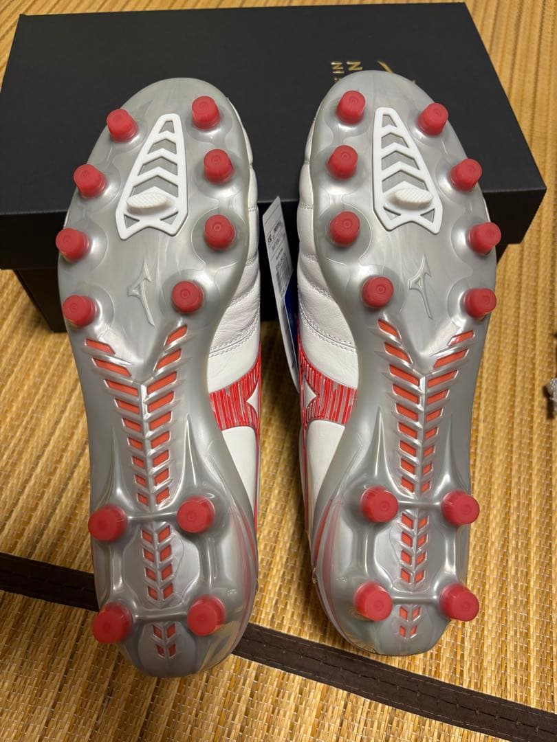 Mizuno モレリア ネオ4 Japan ホワイト/レッド　26.5