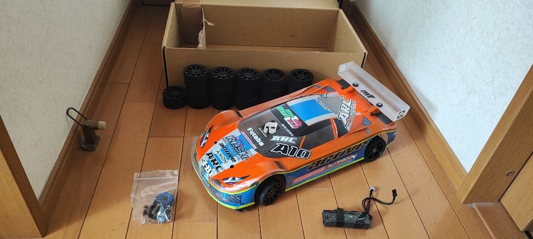 最終早価格！！激安！エンジンカーラジコンカー 　xray クラッチ付き　無限