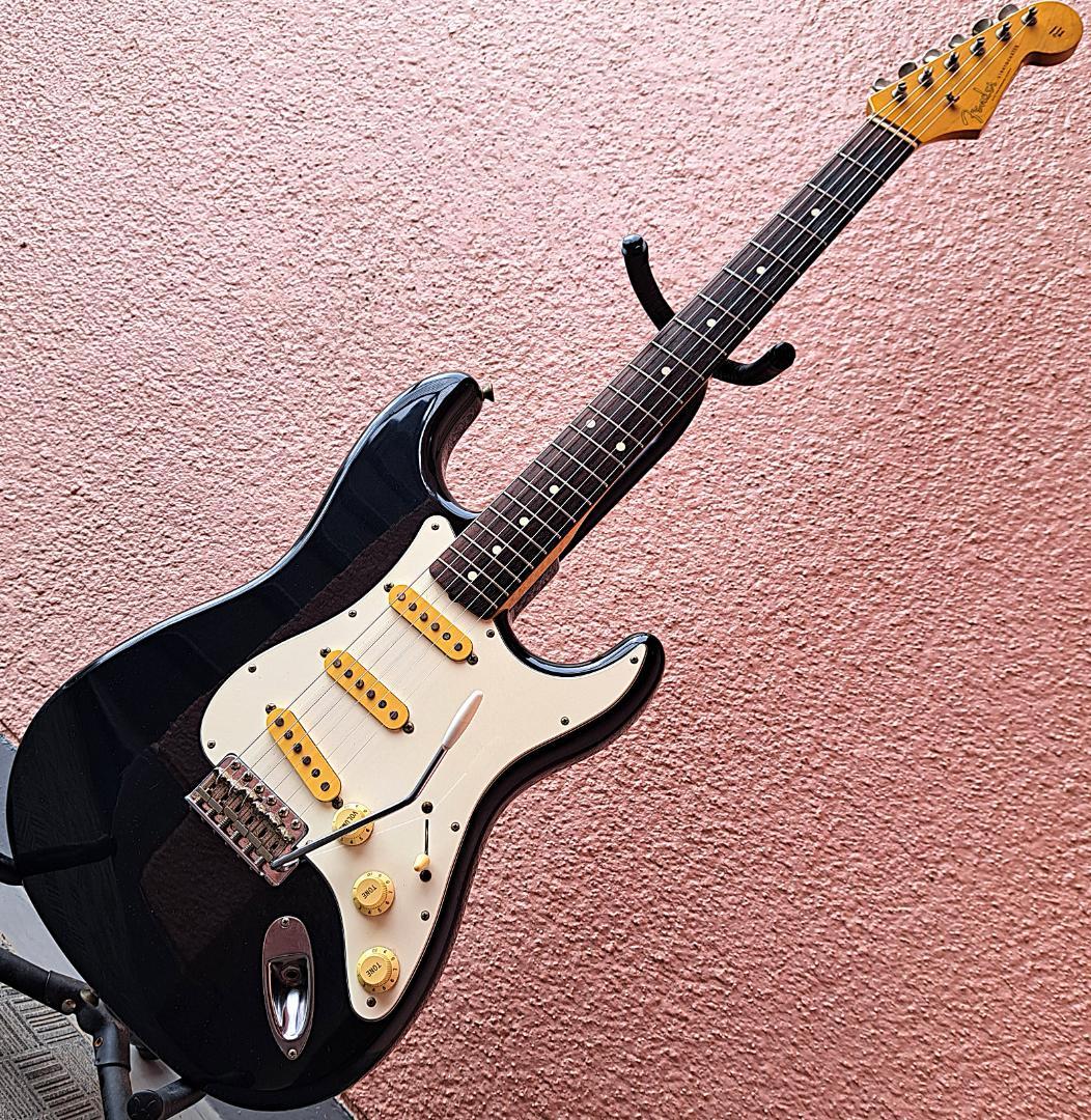 ■Fender Japan ST 62 Stratocaster Eシリアル