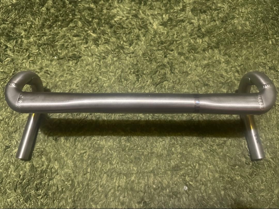 ビッチン　bitchin' エアロチタンドロップハンドル