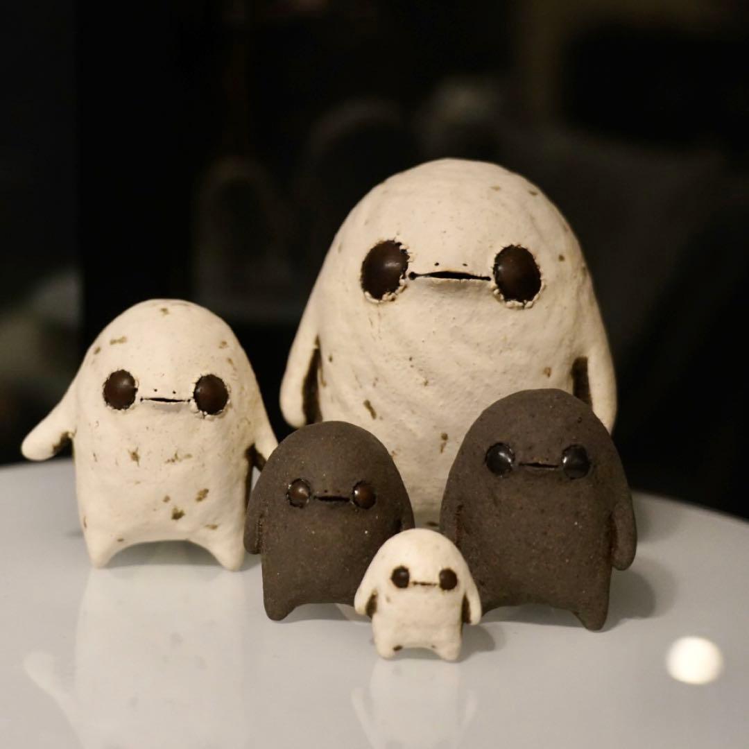 ②マラカスぼうや　ミヤチヤスヨさん　常滑焼