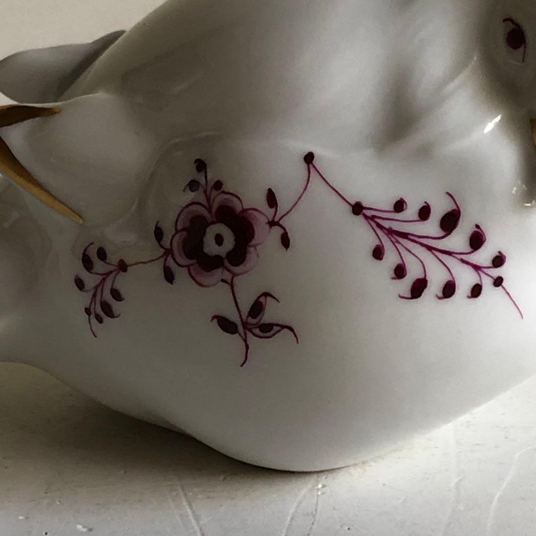 ロイヤルコペンハーゲン　バーガンディ　鳥のフィギュリン