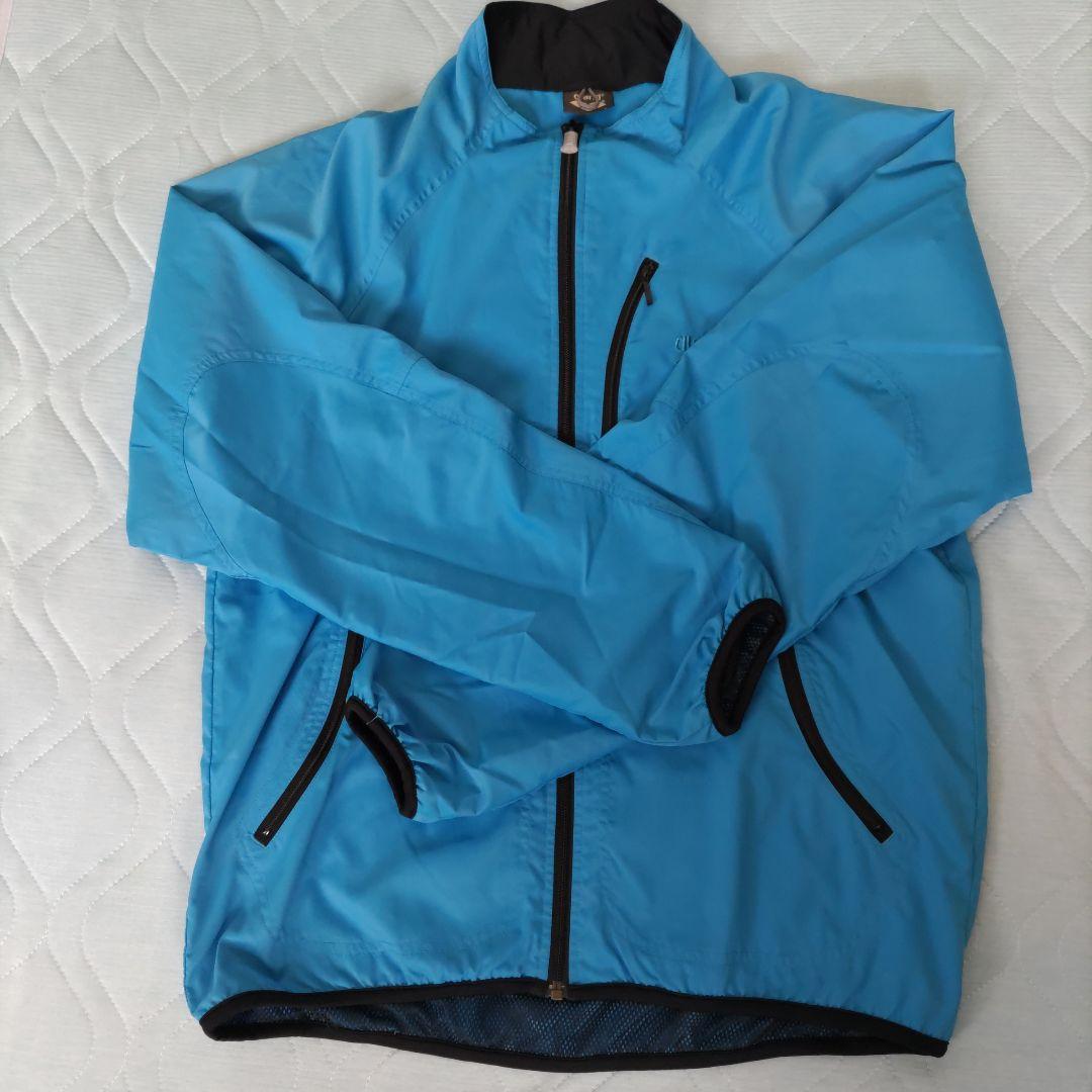 未使用！アリーナ　ストレッチ素材の爽やかブルートレーニングウェア上下セット