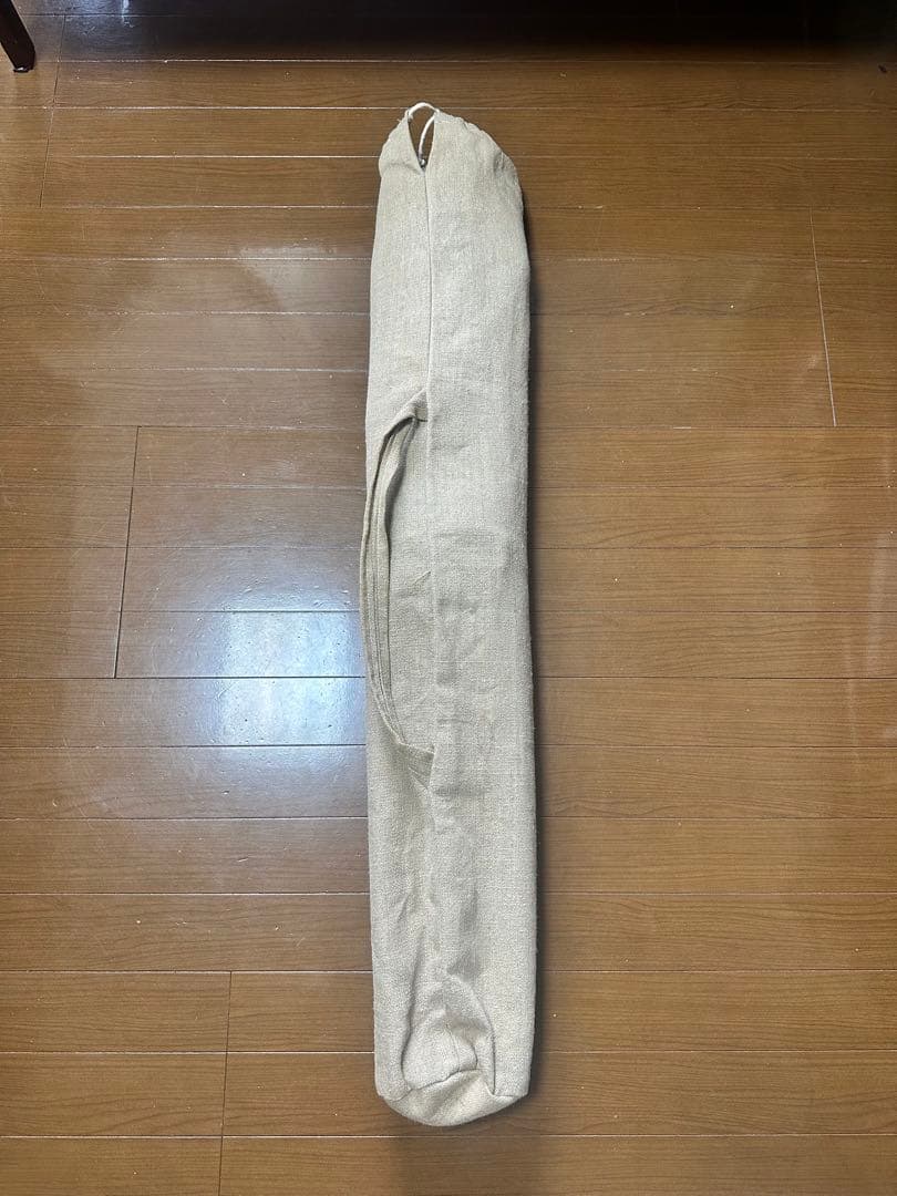 クヌッセン　saw chair