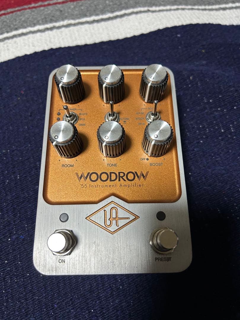 ギター UNIVERSAL AUDIO UAFX WOODROW