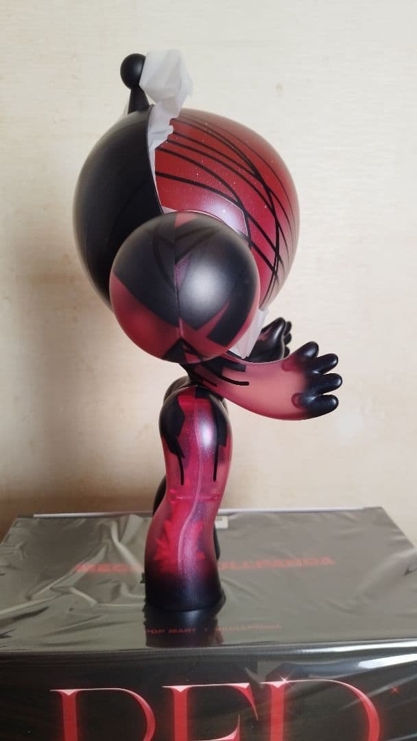 MEGA α SKULLPANDA 400% Red Crystal