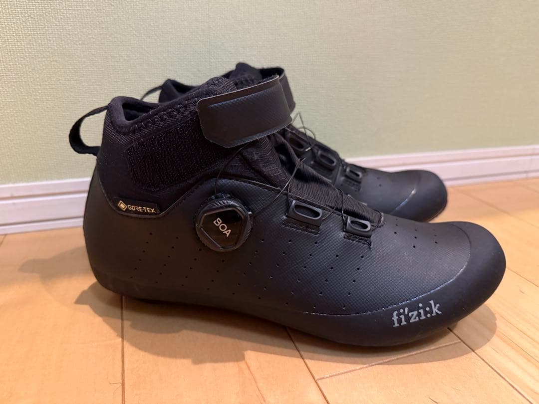 fi'zi:k TEMPO ARTICA GTX 42.5 フィジーク