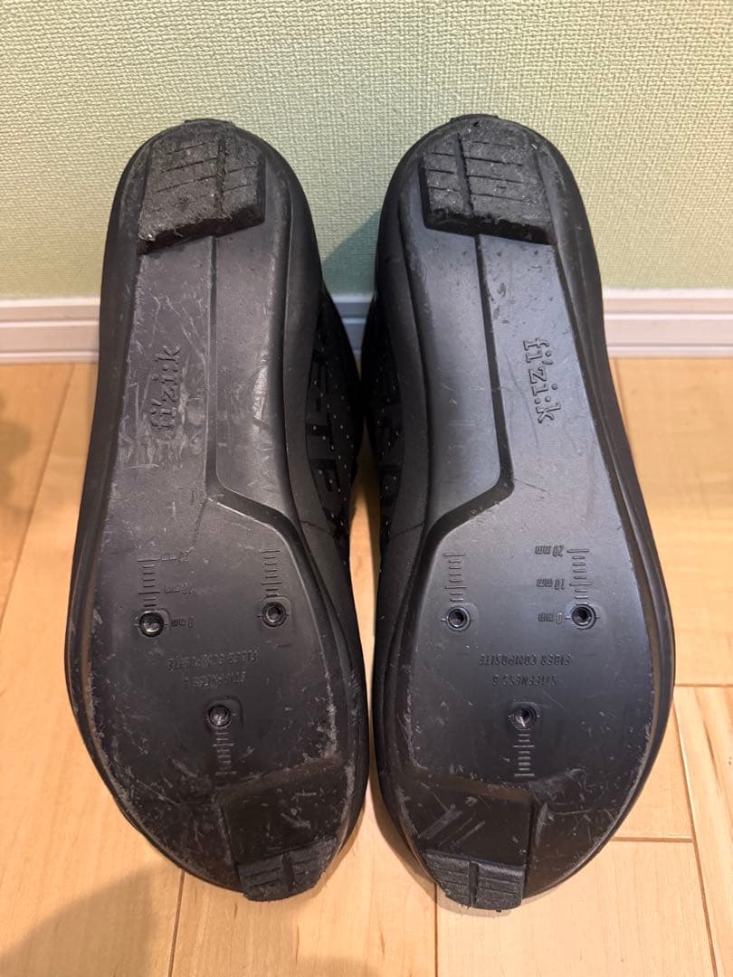 fi'zi:k TEMPO ARTICA GTX 42.5 フィジーク