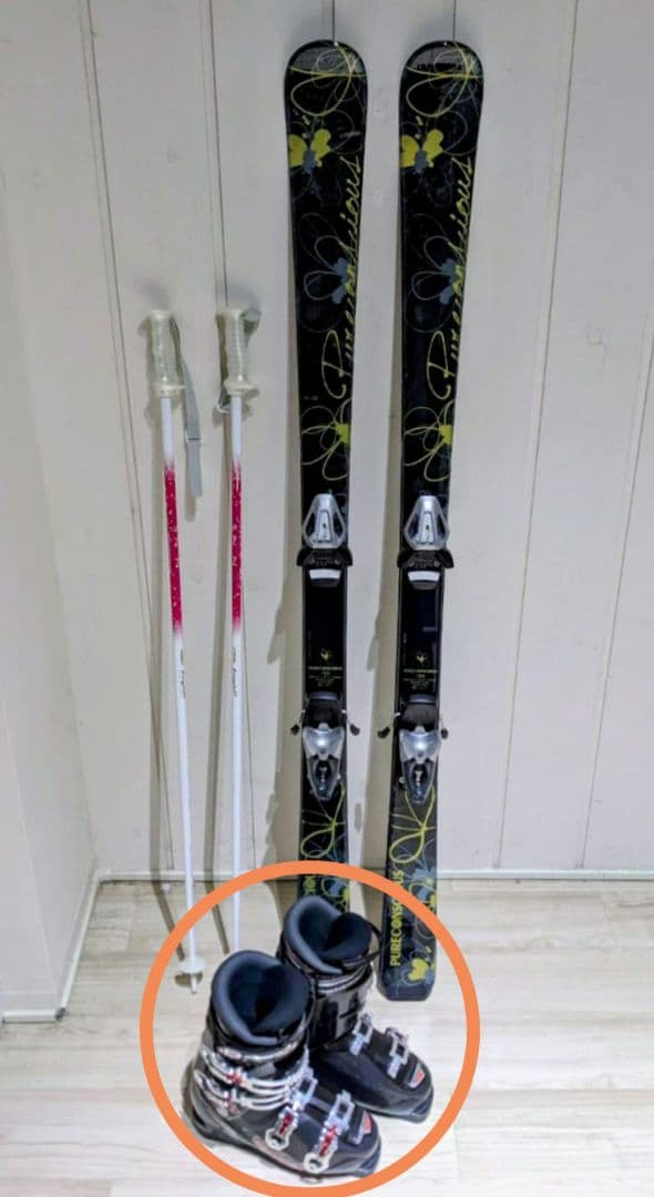 NORDICA　ブーツ　25〜25.5cm