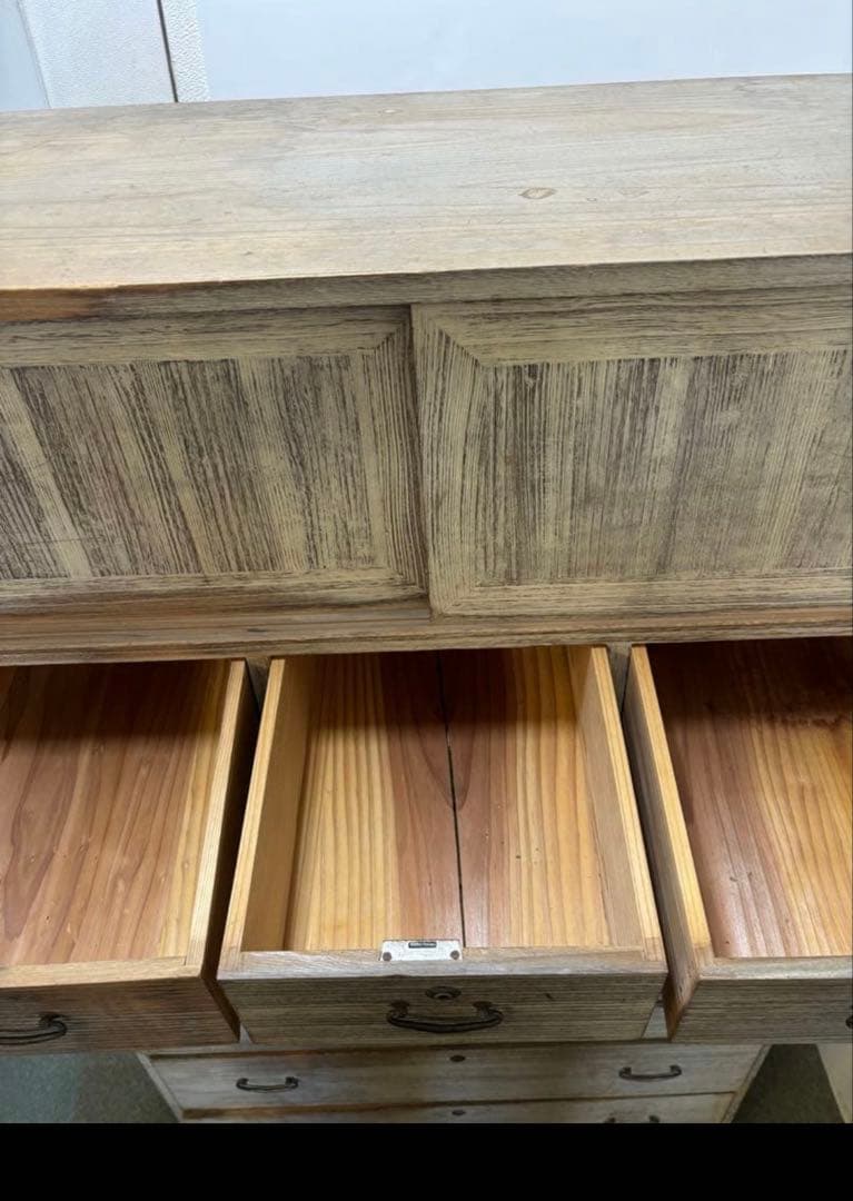 昭和レトロヴィンテージ家具　当時物　古道具　3つ重ね　総桐タンス　焼桐箪笥