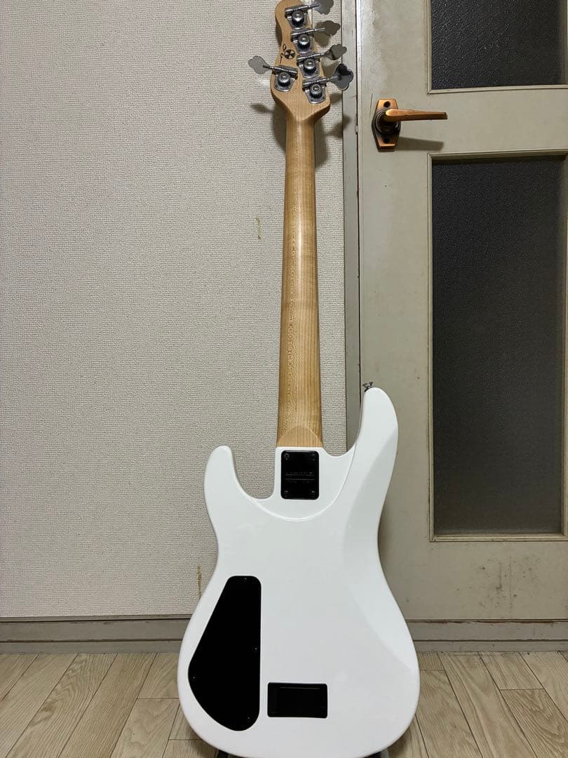 ベース Jackson bass Signature David Ellefson