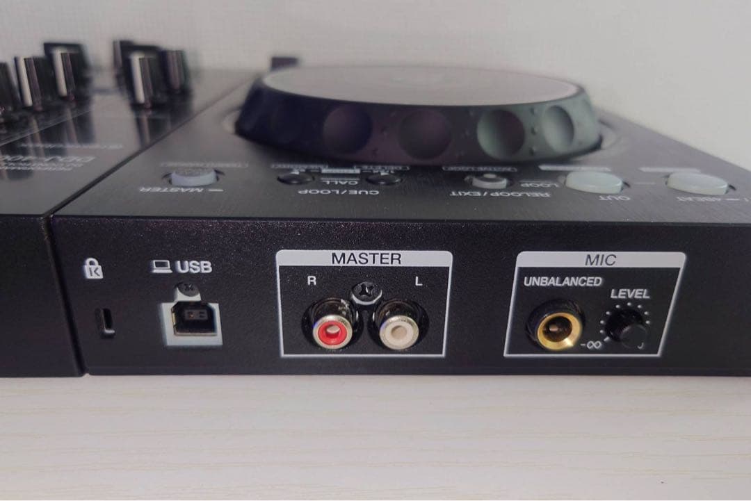 2020年製 Pioneer DJ DDJ-400 DJコントローラー