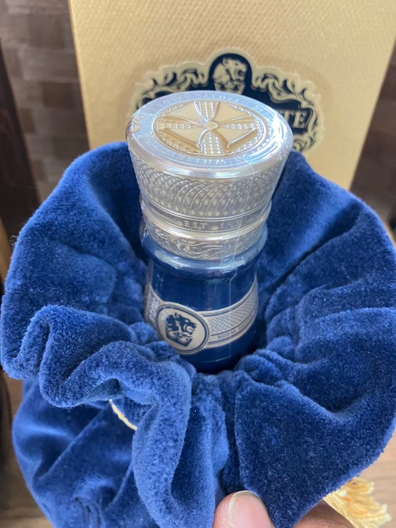 み*み様 レア終売品　 Salute 21年　ロイヤルサルート21 2