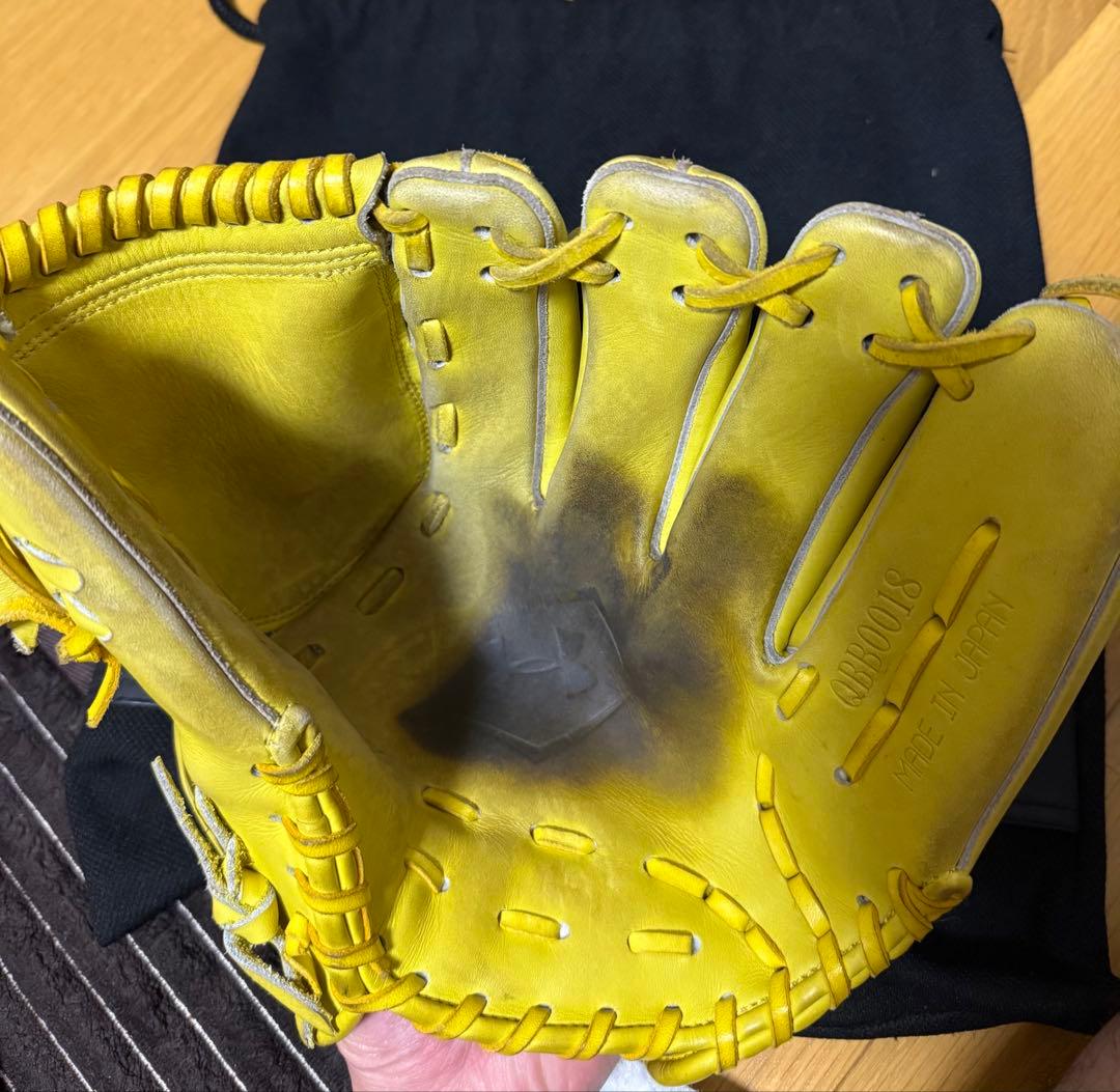 Under Armour 硬式野球グローブ イエロー 収納袋付き